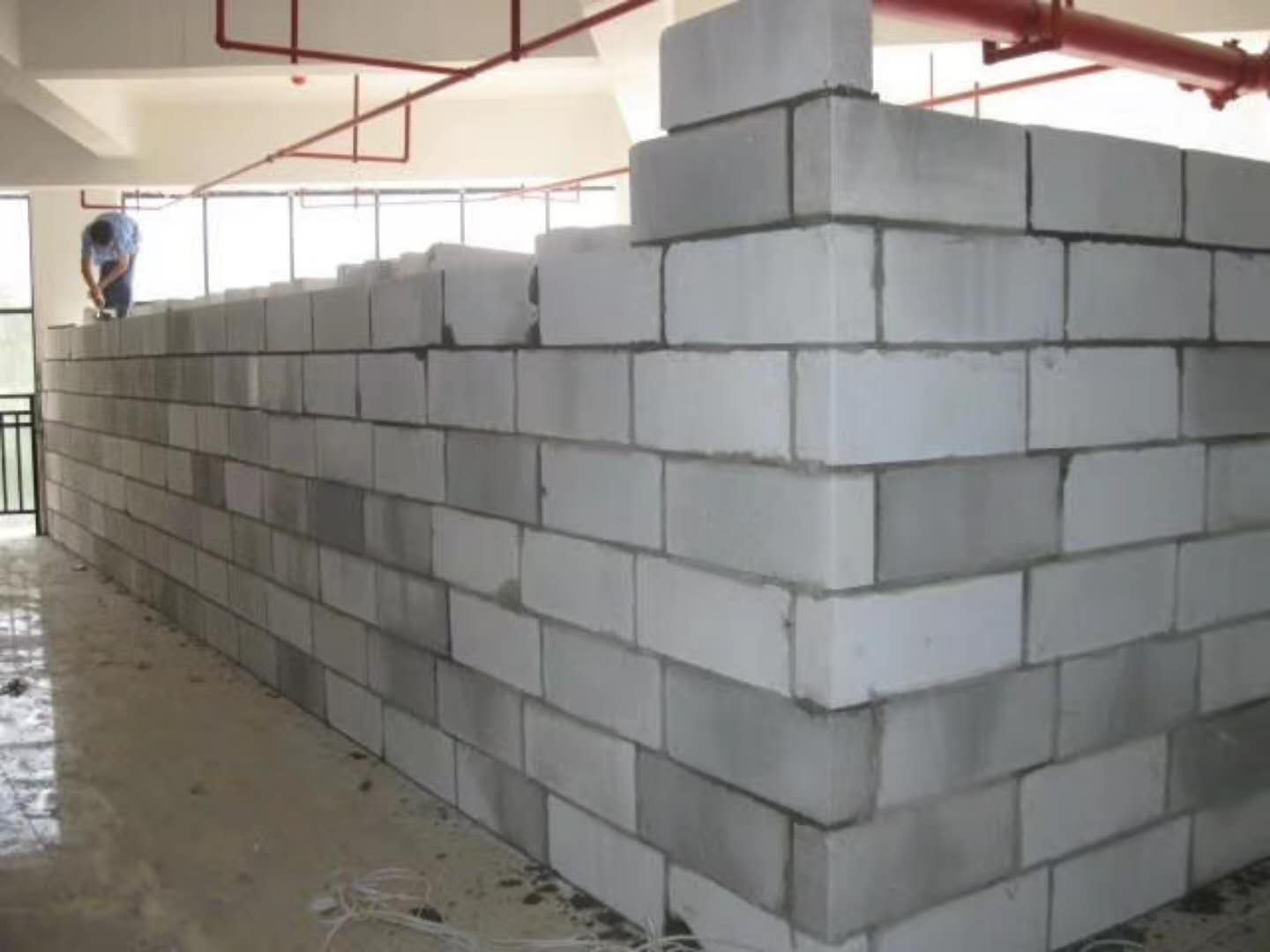 秦汉蒸压加气混凝土砌块承重墙静力和抗震性能的研究